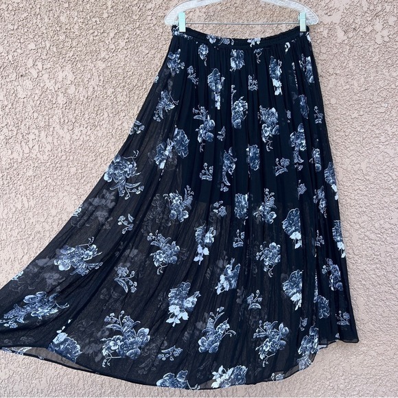Free People Feminine‎ Floral Skirt Size Medium Fairycore Modest Feminine - Picture 3 of 14